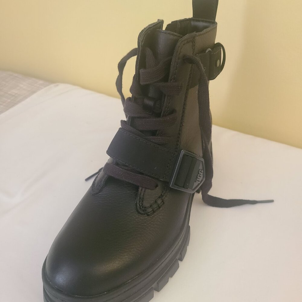 UGG womens boots size 8 - Picture 6 of 9